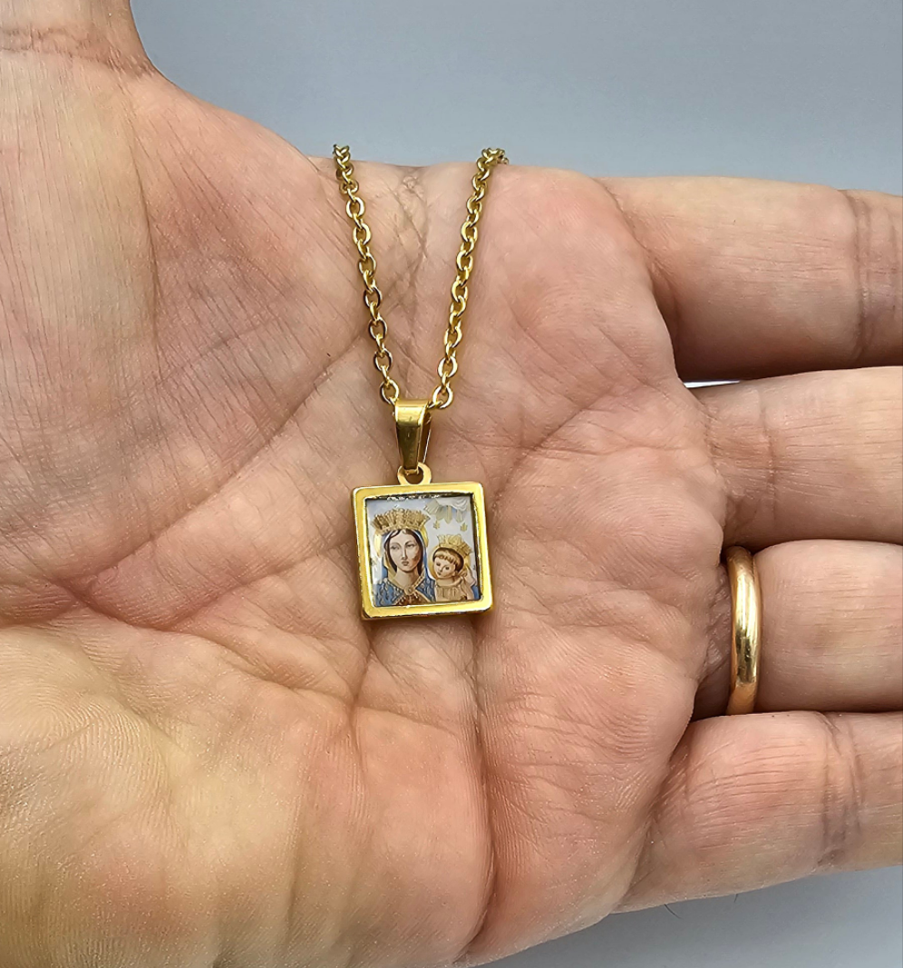 Collana con Madonna dell'Arco quadrata 12 mm