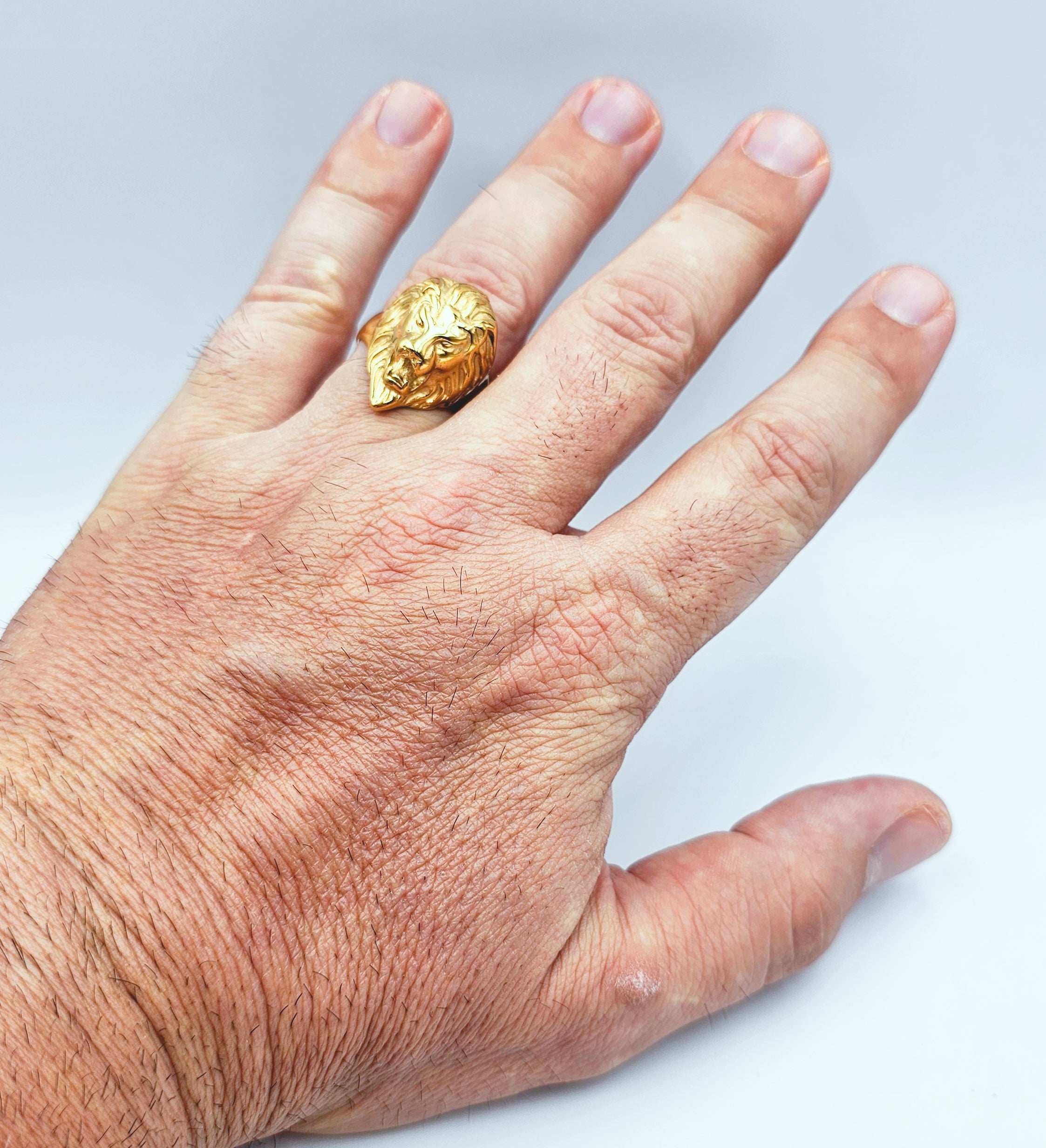 Anello Uomo con Leone dorato