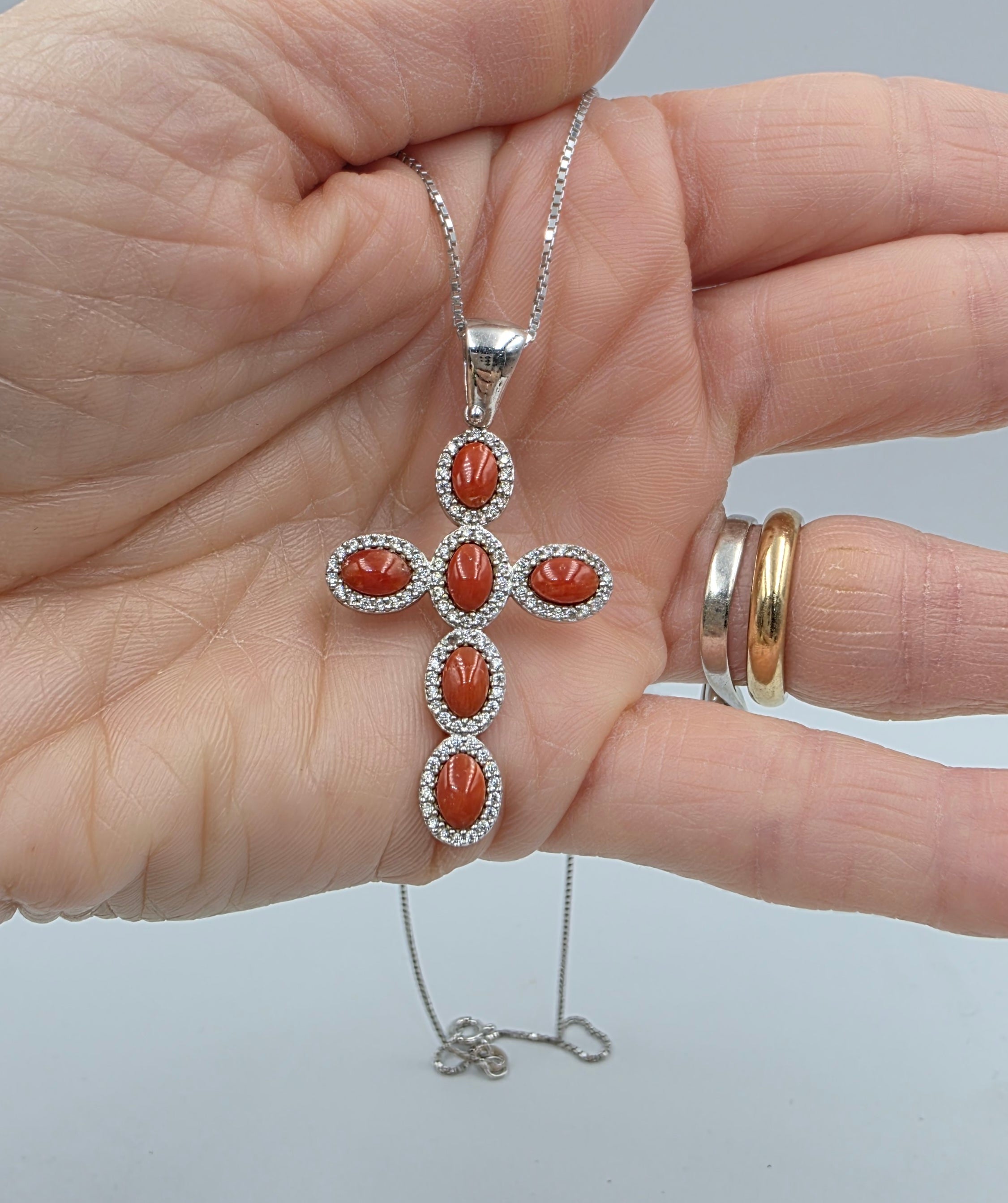 Collana Croce