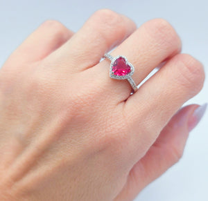 Anello con cuore in argento