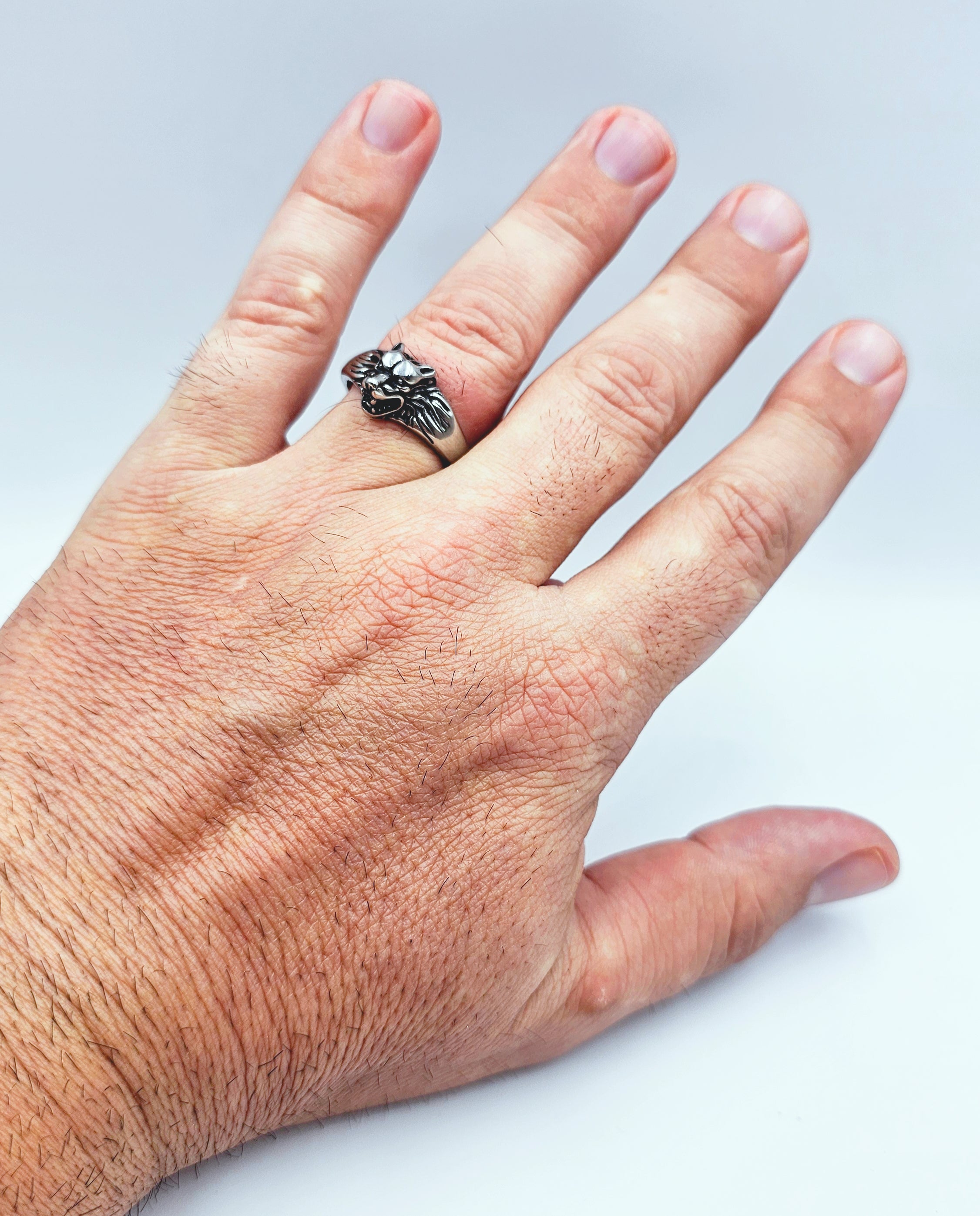 Anello Uomo con Lupo