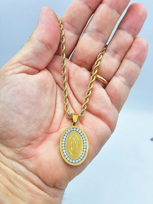 Collana con Madonna Guadalupe
