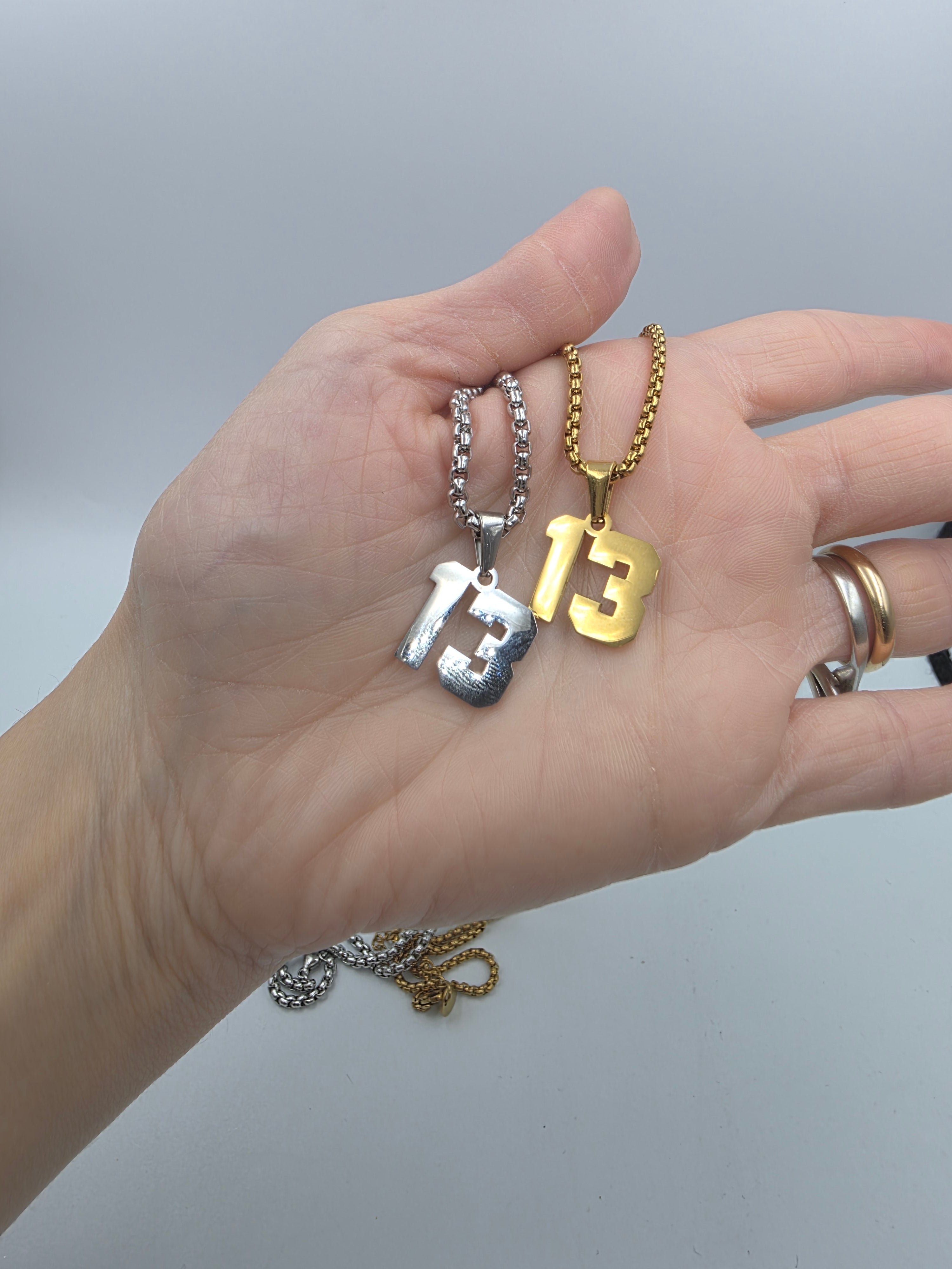 Collana col numero 13