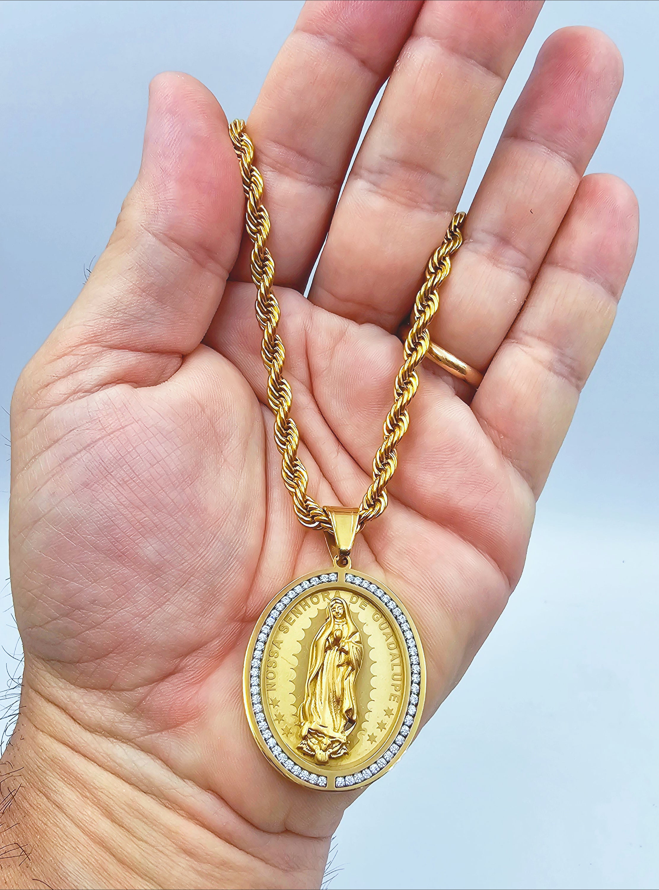 Collana con Madonna di Guadalupe
