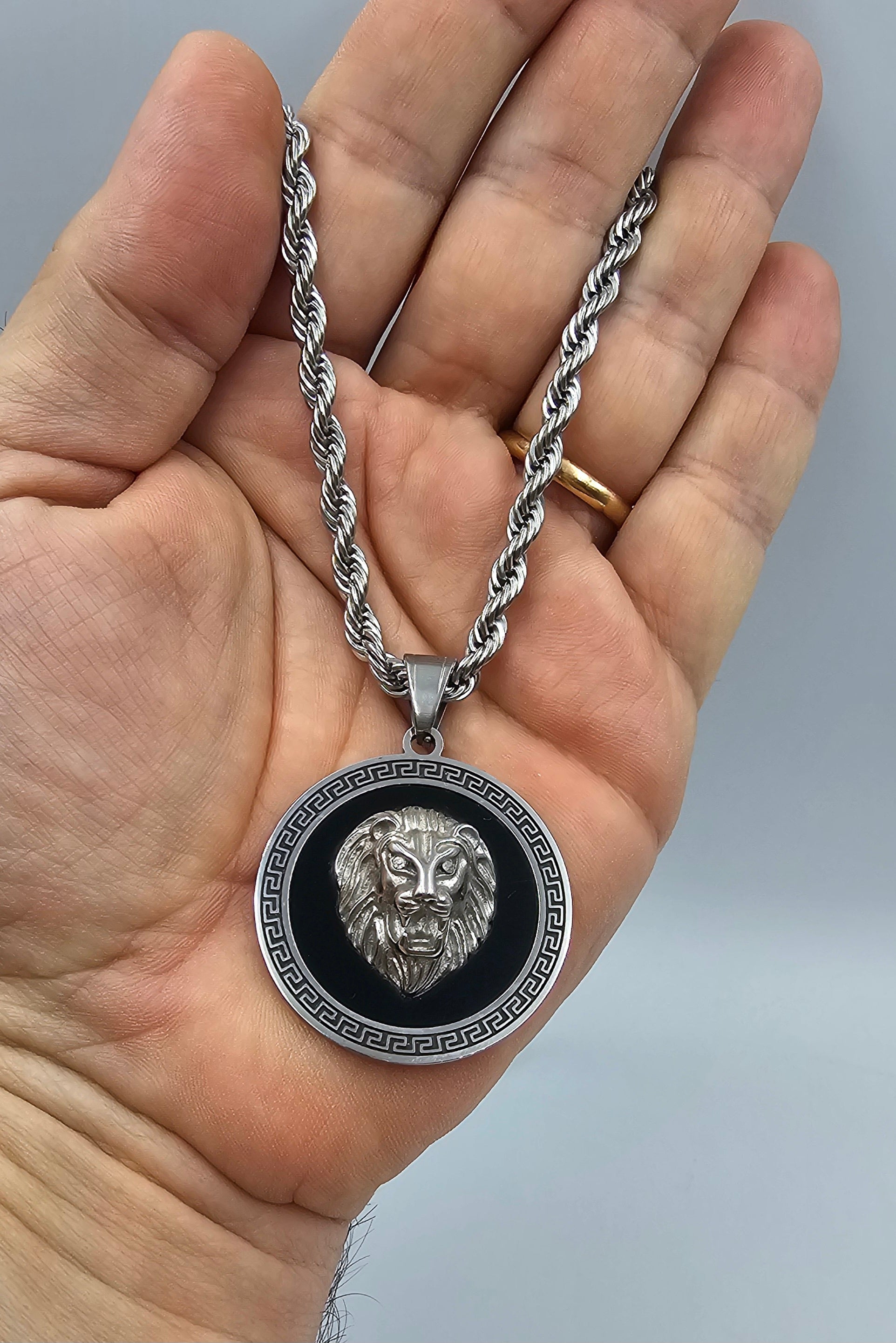 Collana con Leone