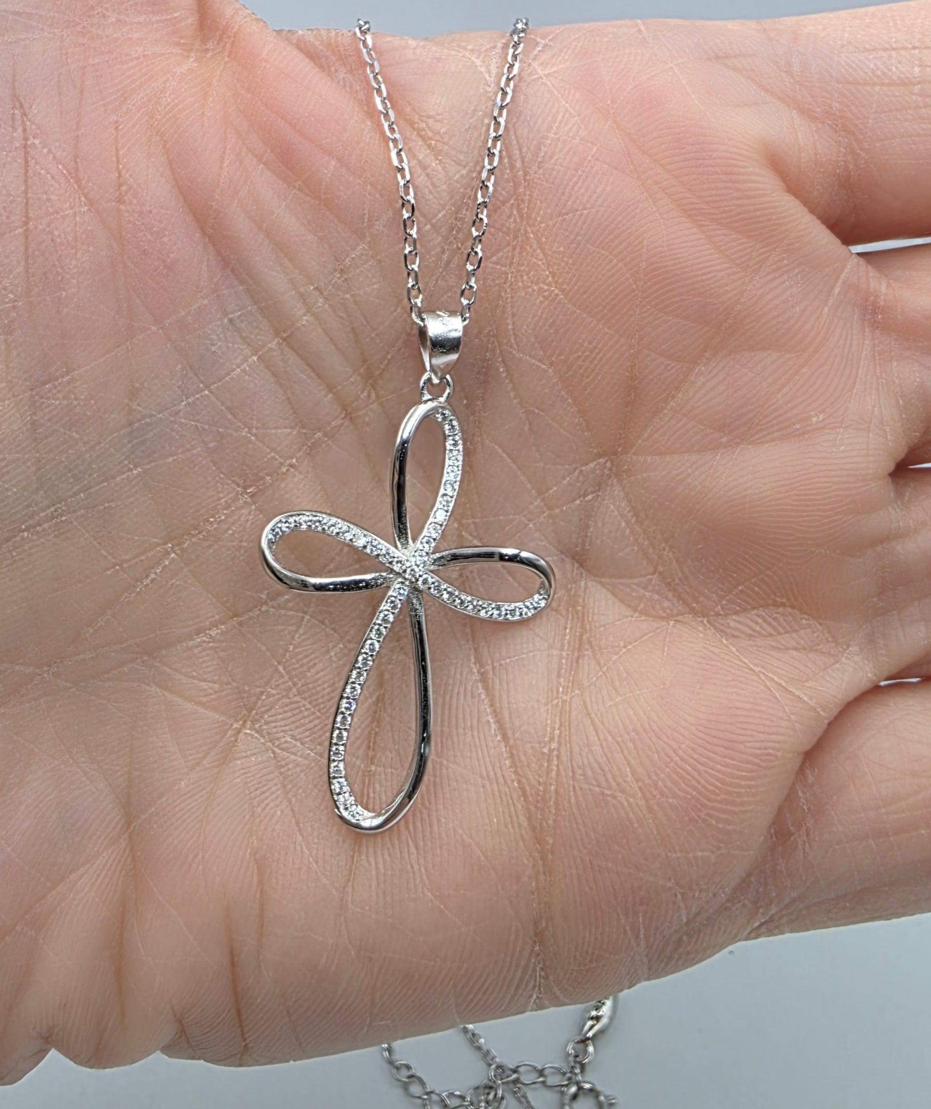 Collana Croce stilizzata