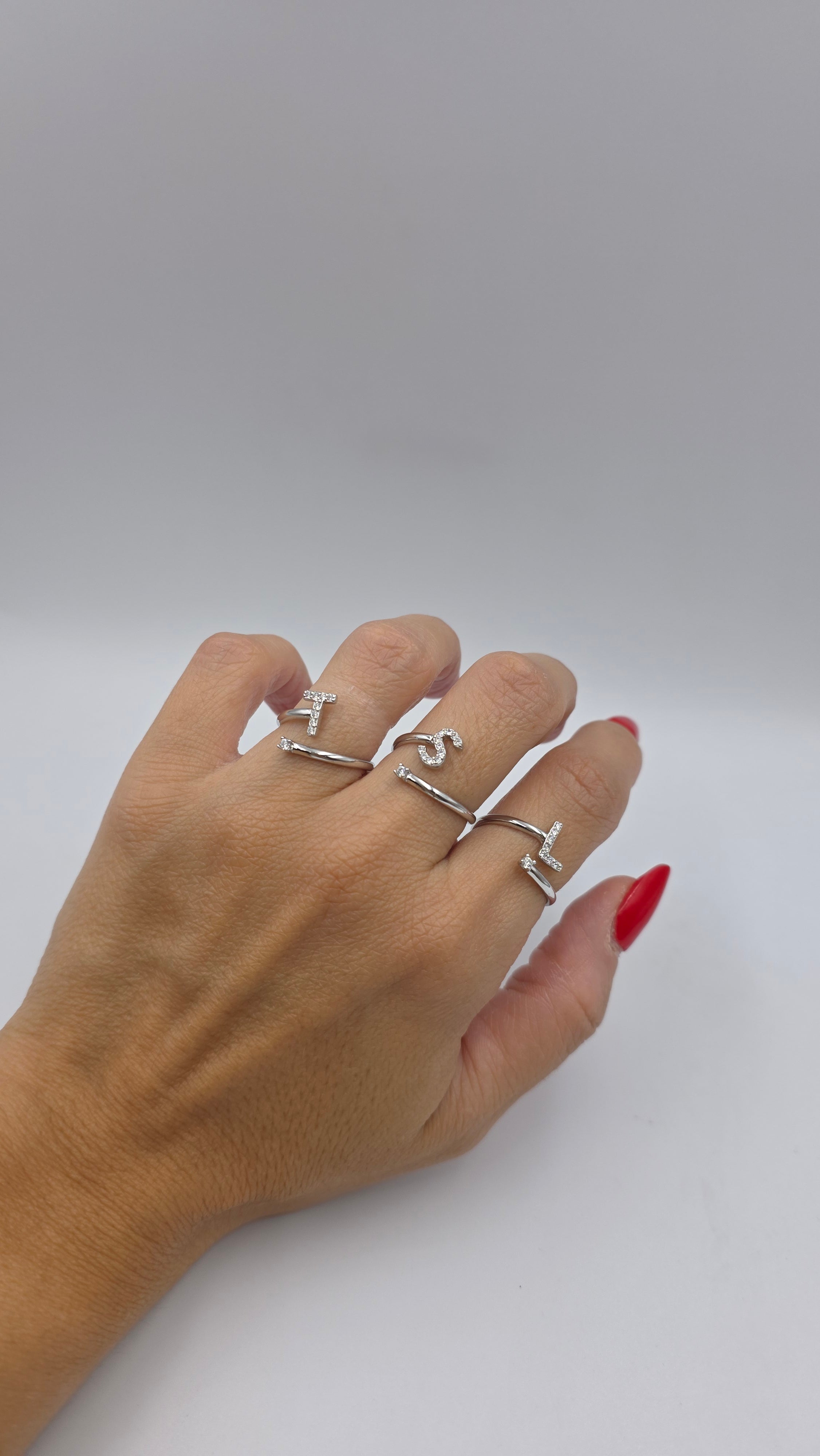 Anello con Iniziale
