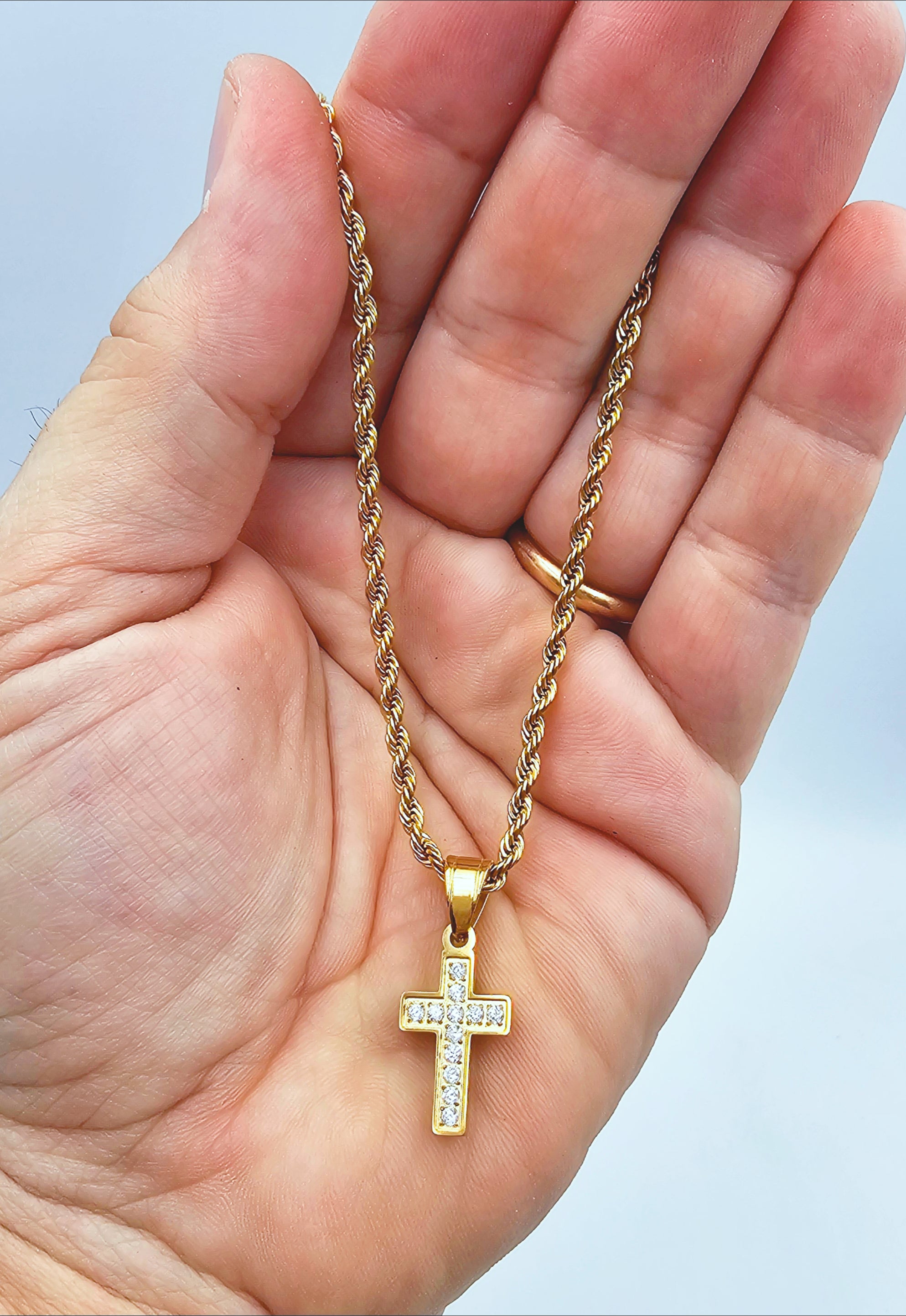 Collana con Croce con strass