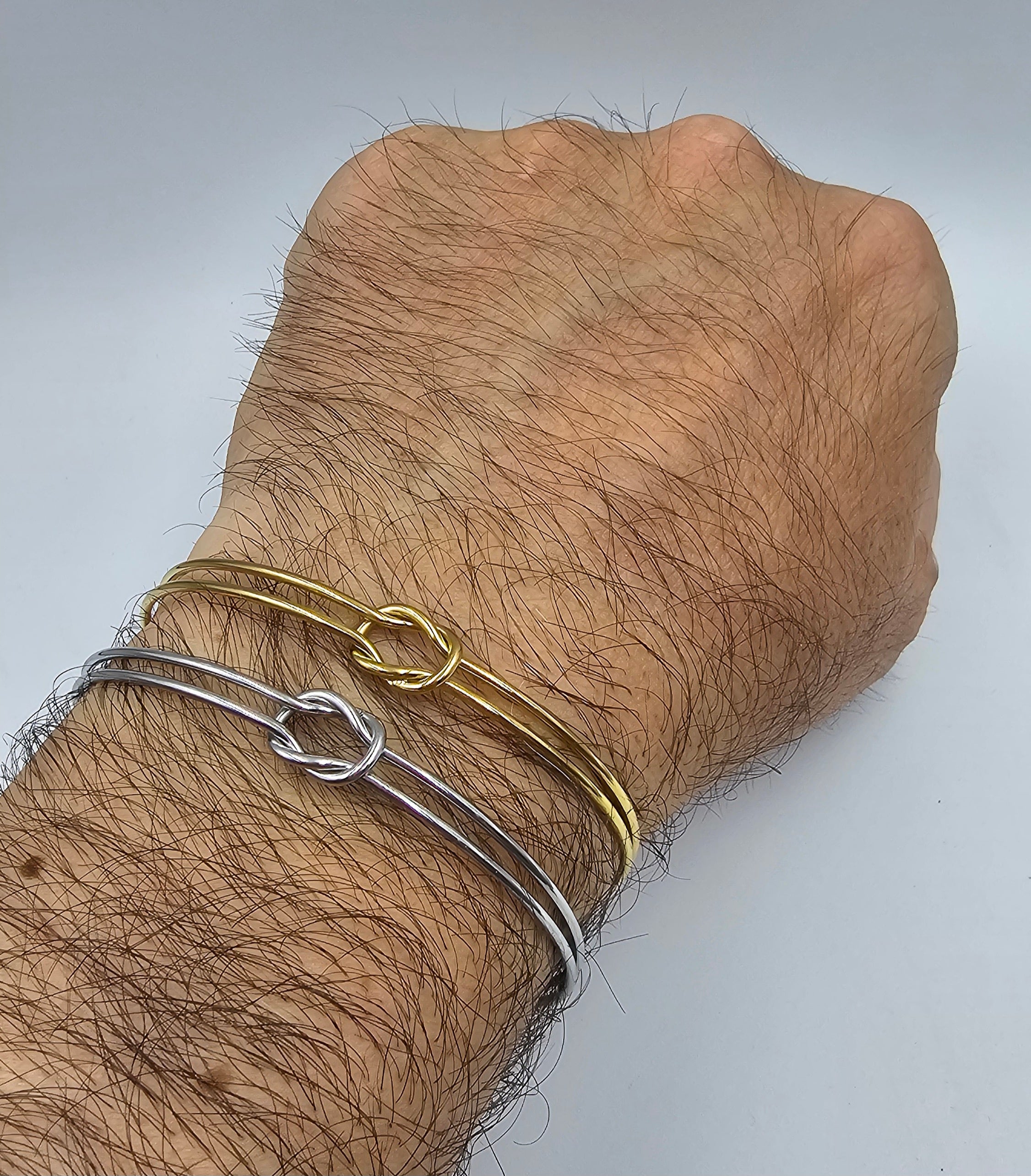 Bracciale rigido con Nodo