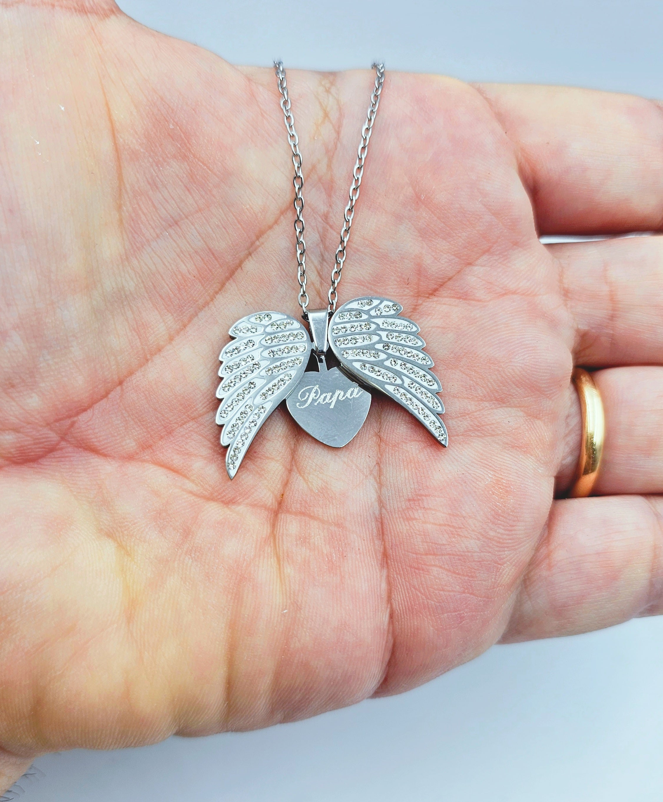 Collana con Ali d'Angelo con scritta