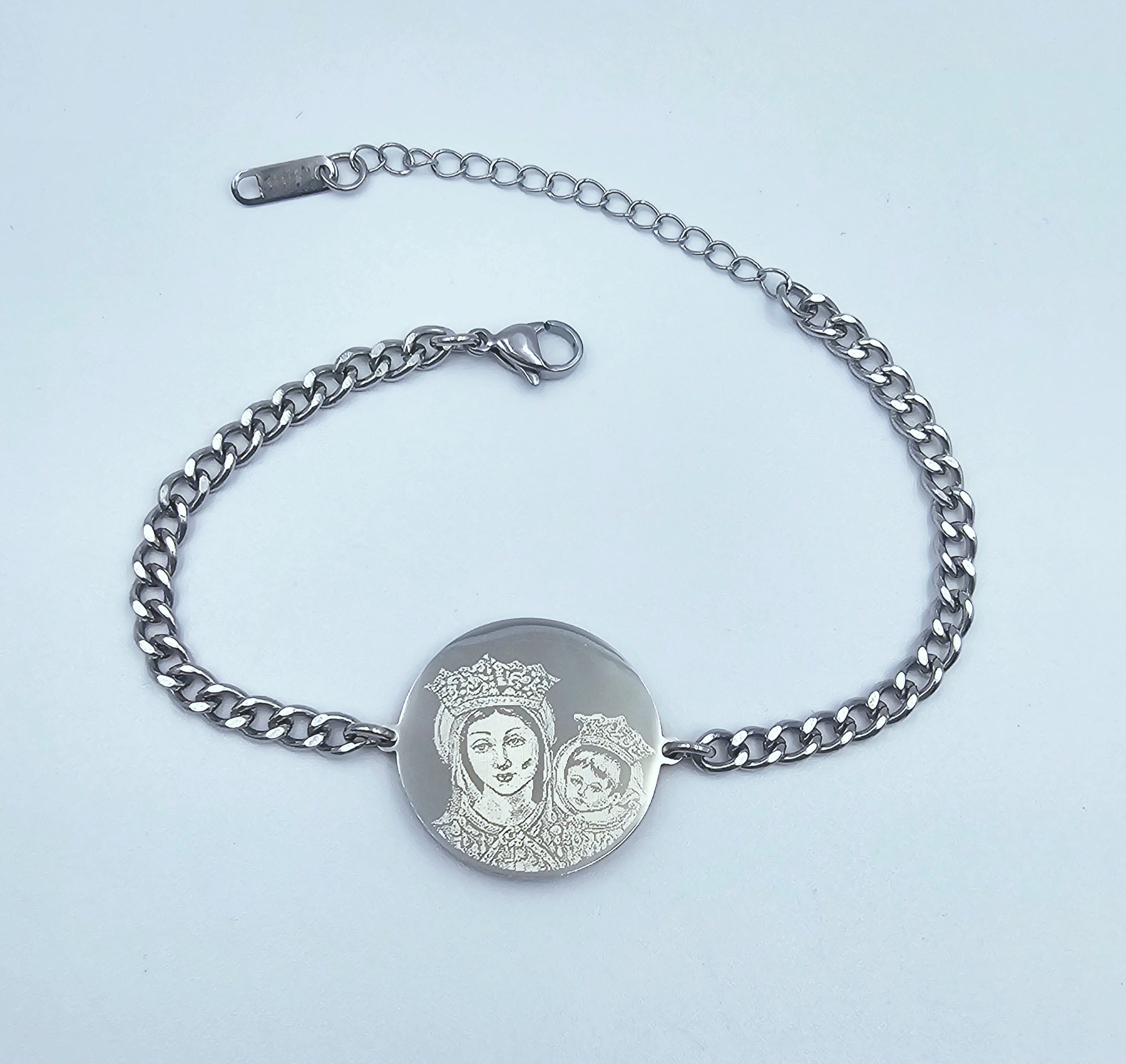 Bracciale con Madonna dell'Arco incisa