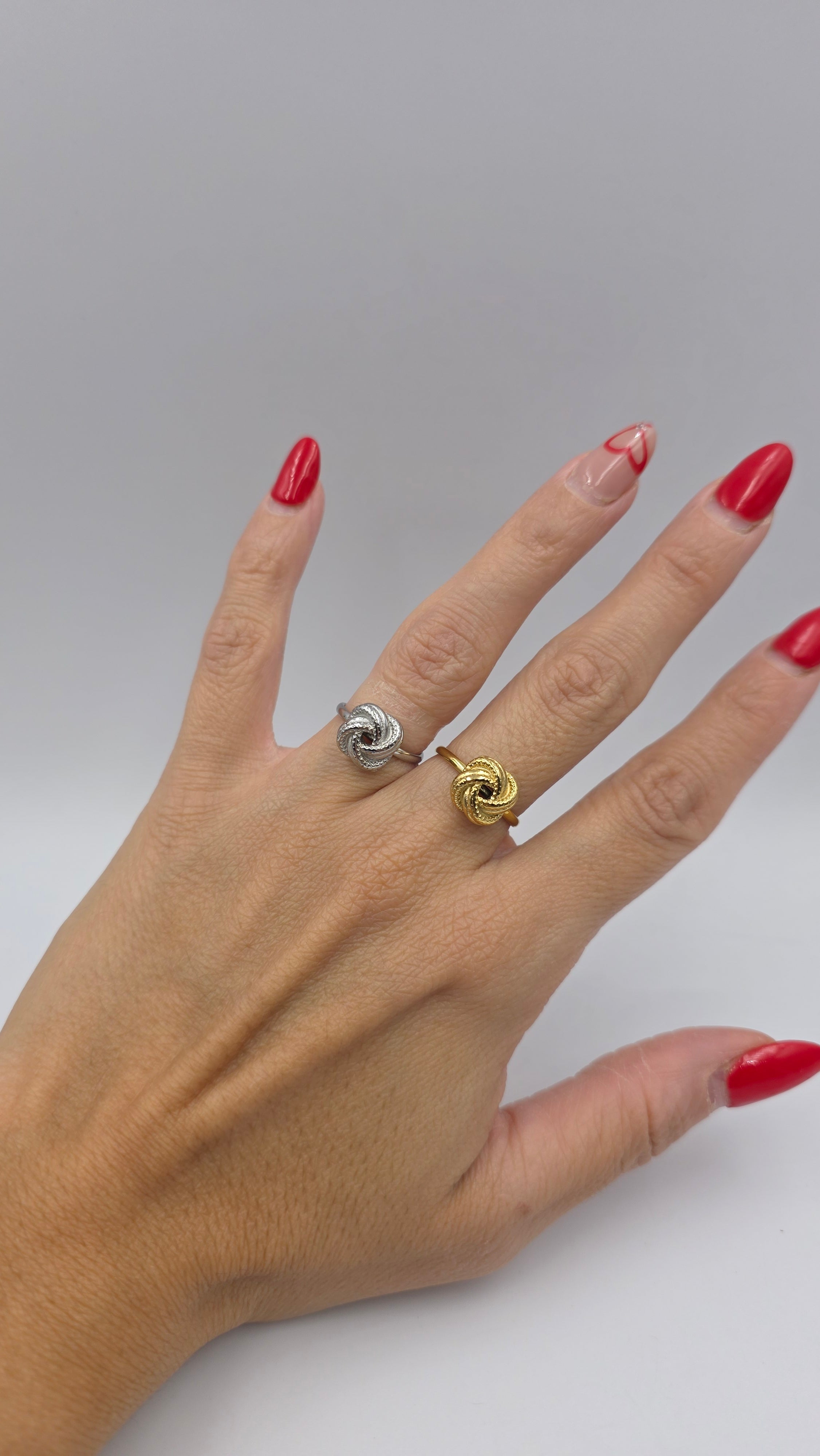 Anello con il Nodo