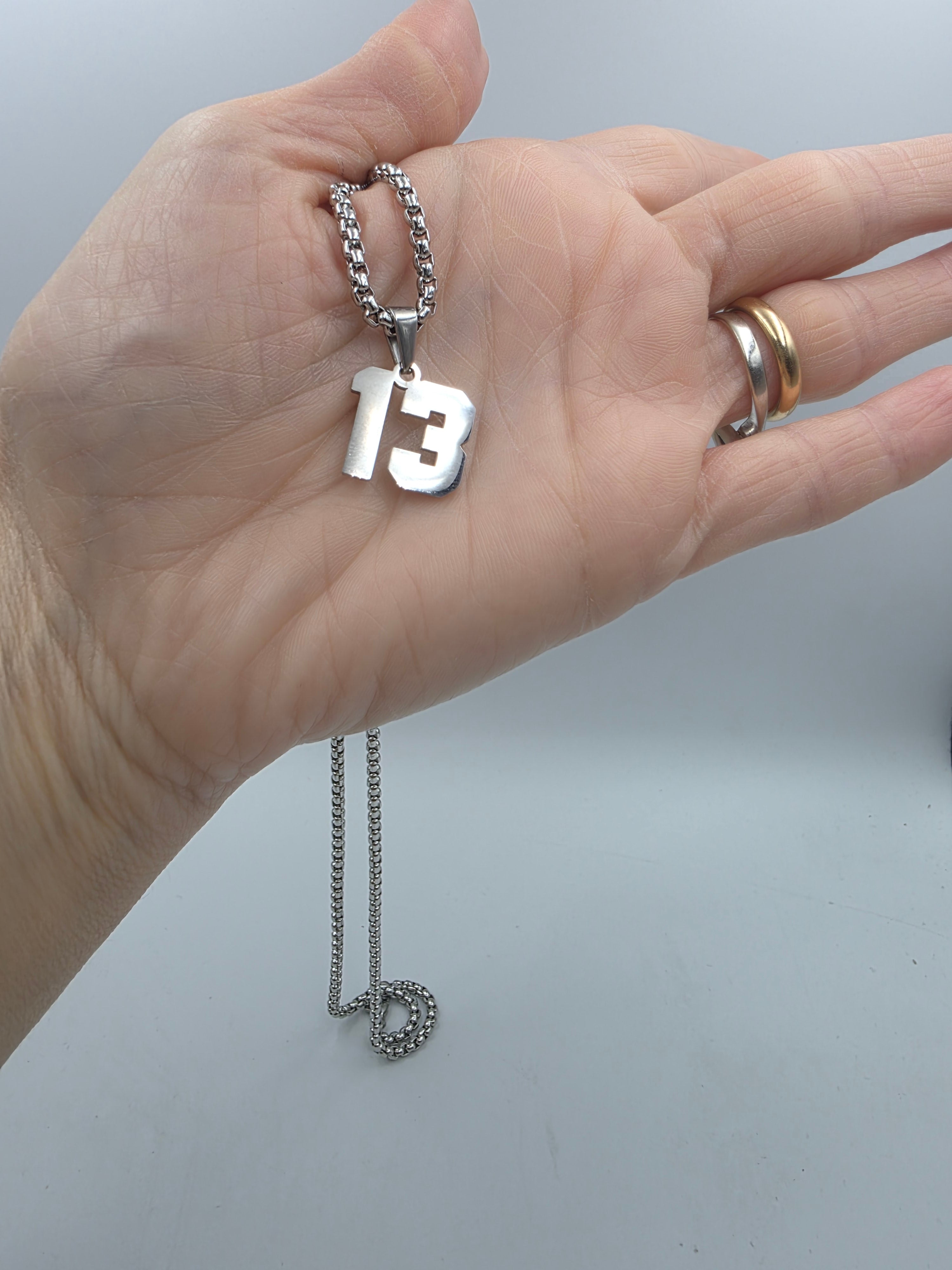 Collana col numero 13