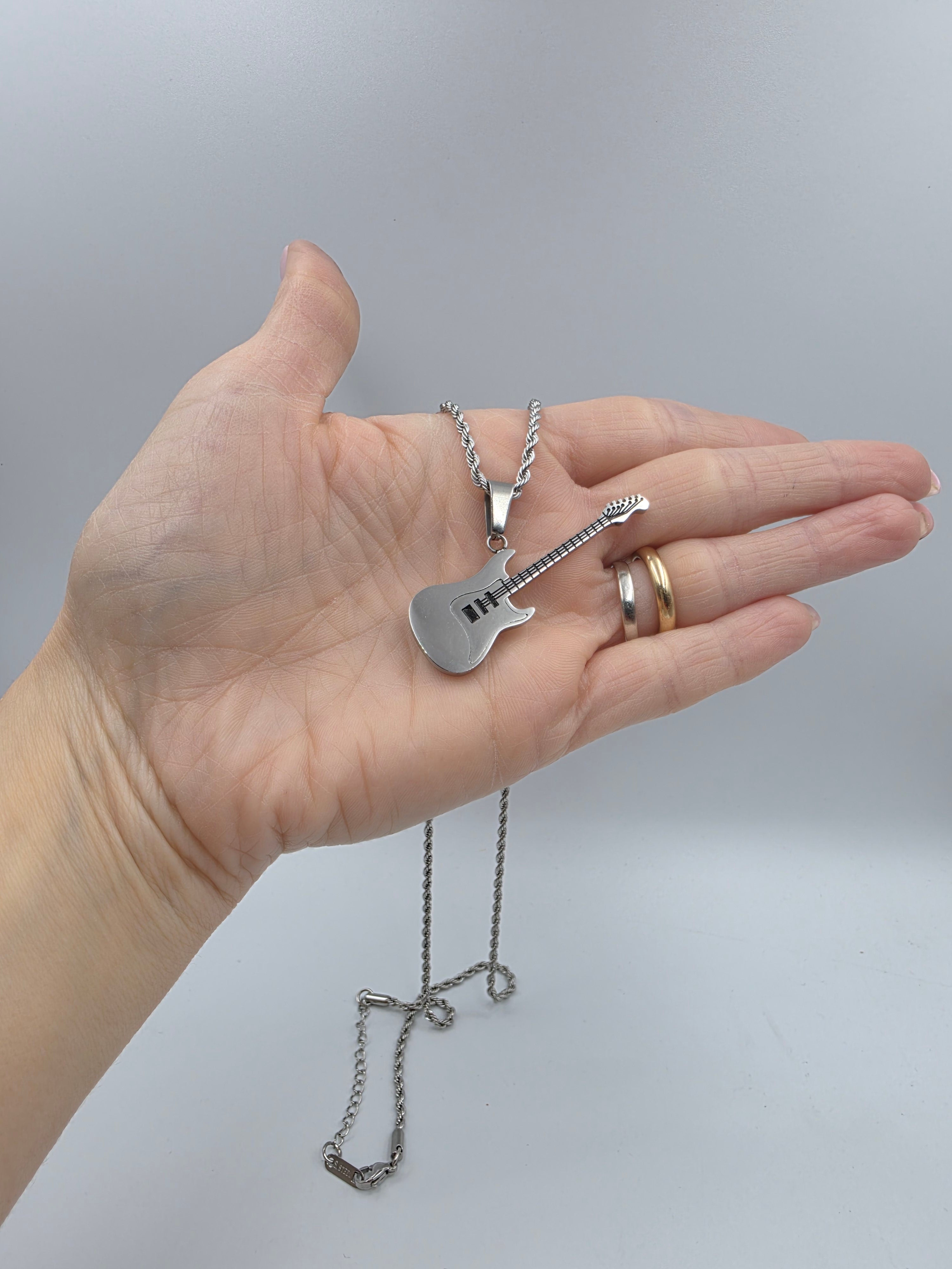 Collana Chitarra Elettronica