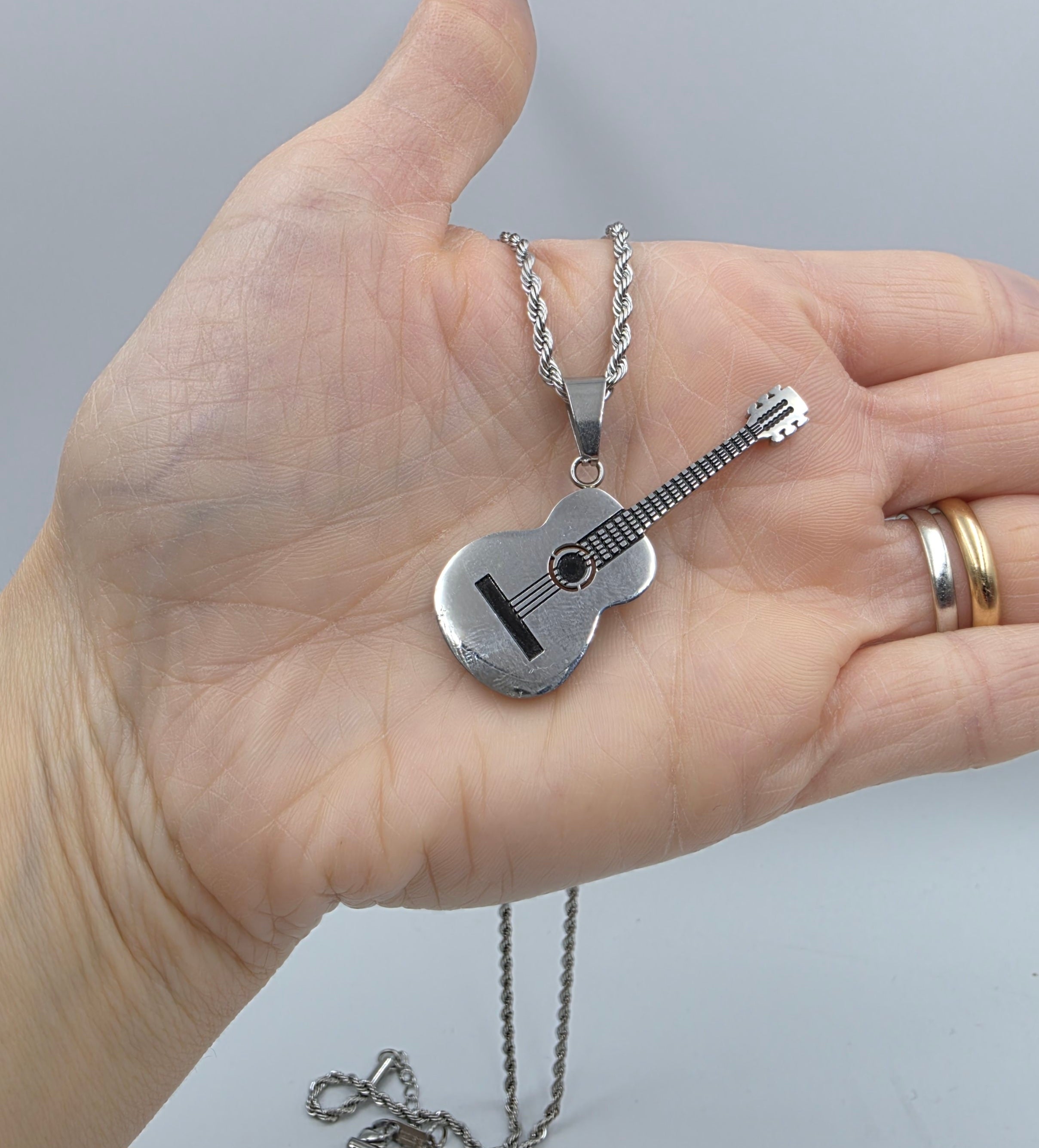 Collana Chitarra