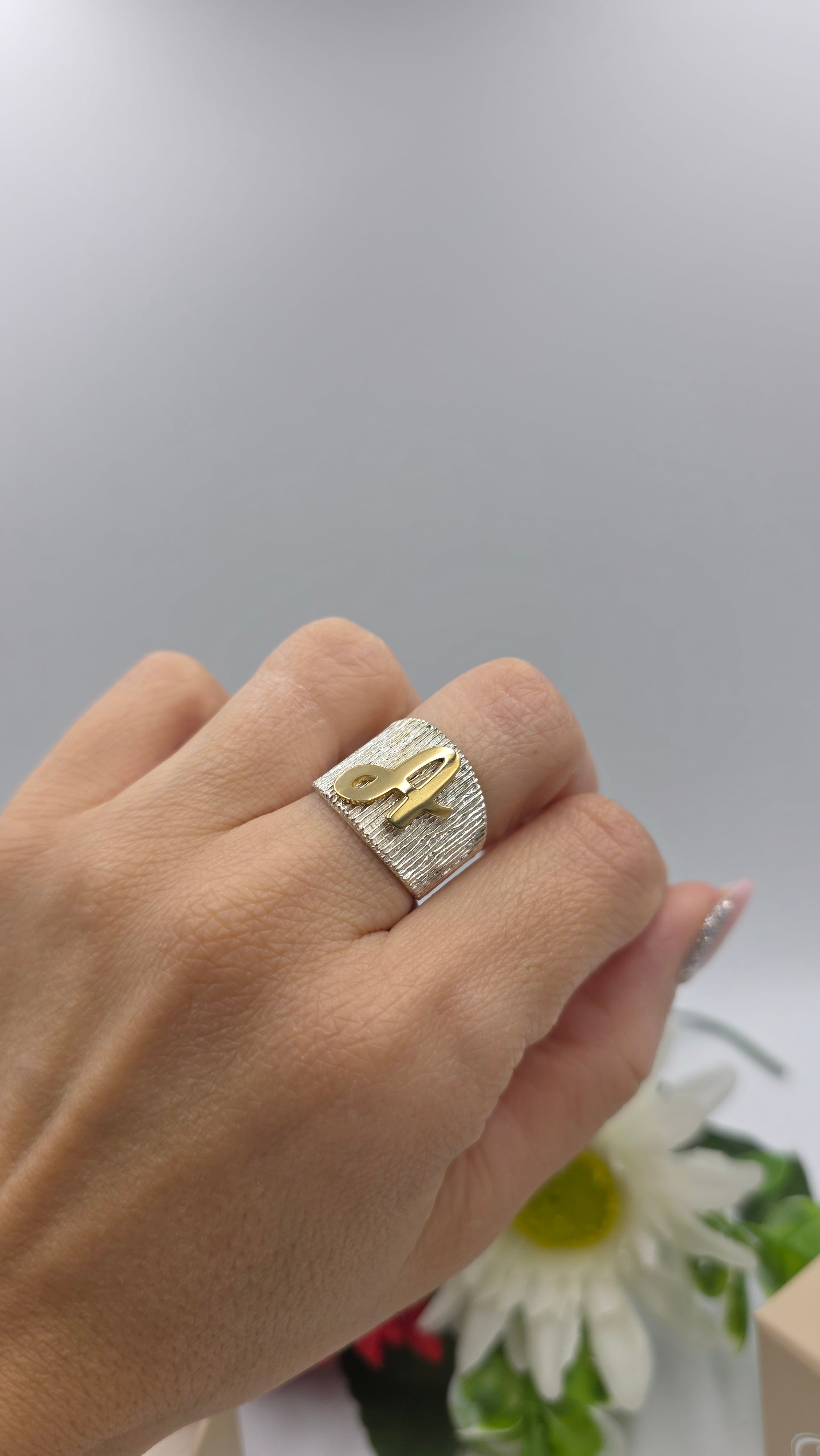 Anello Fascia con Iniziale