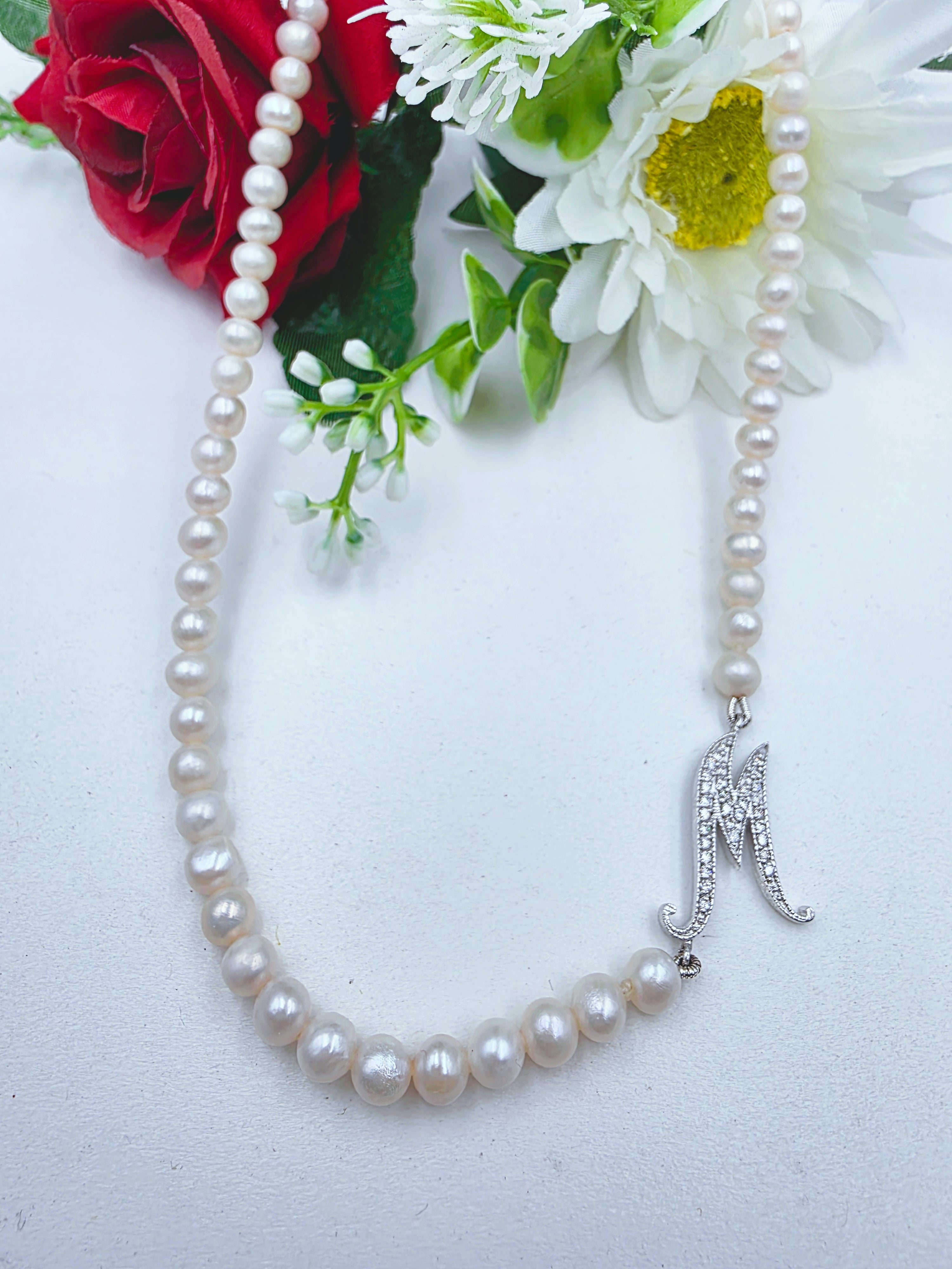 Collana Lettera con Perle