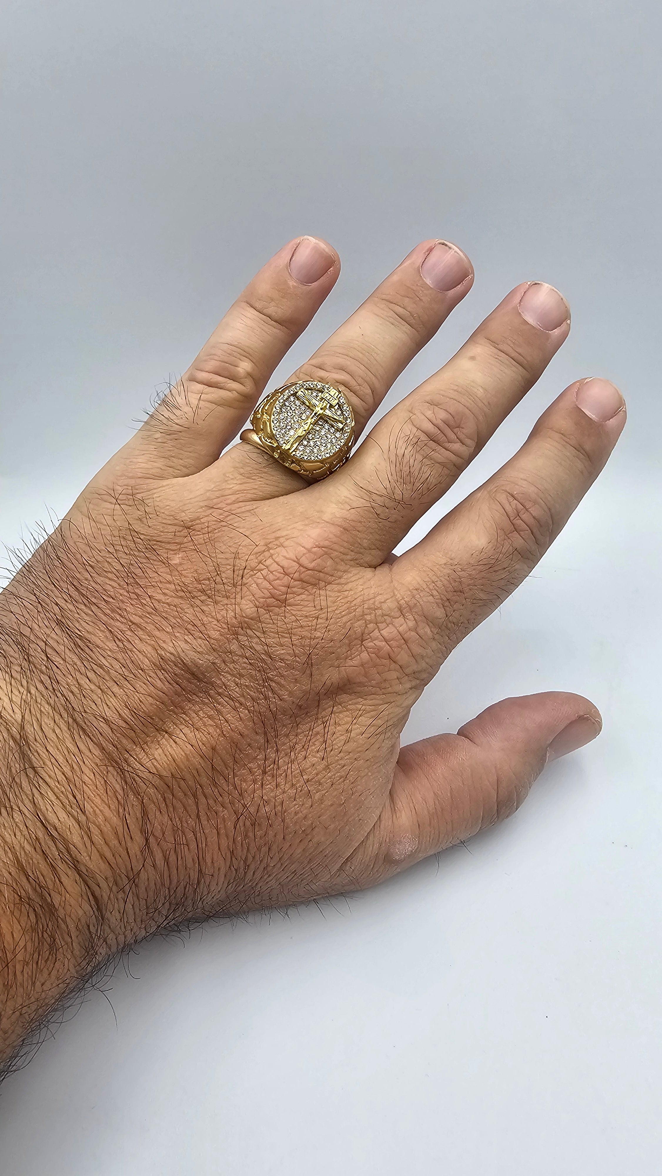 Anello Uomo con Crocifisso